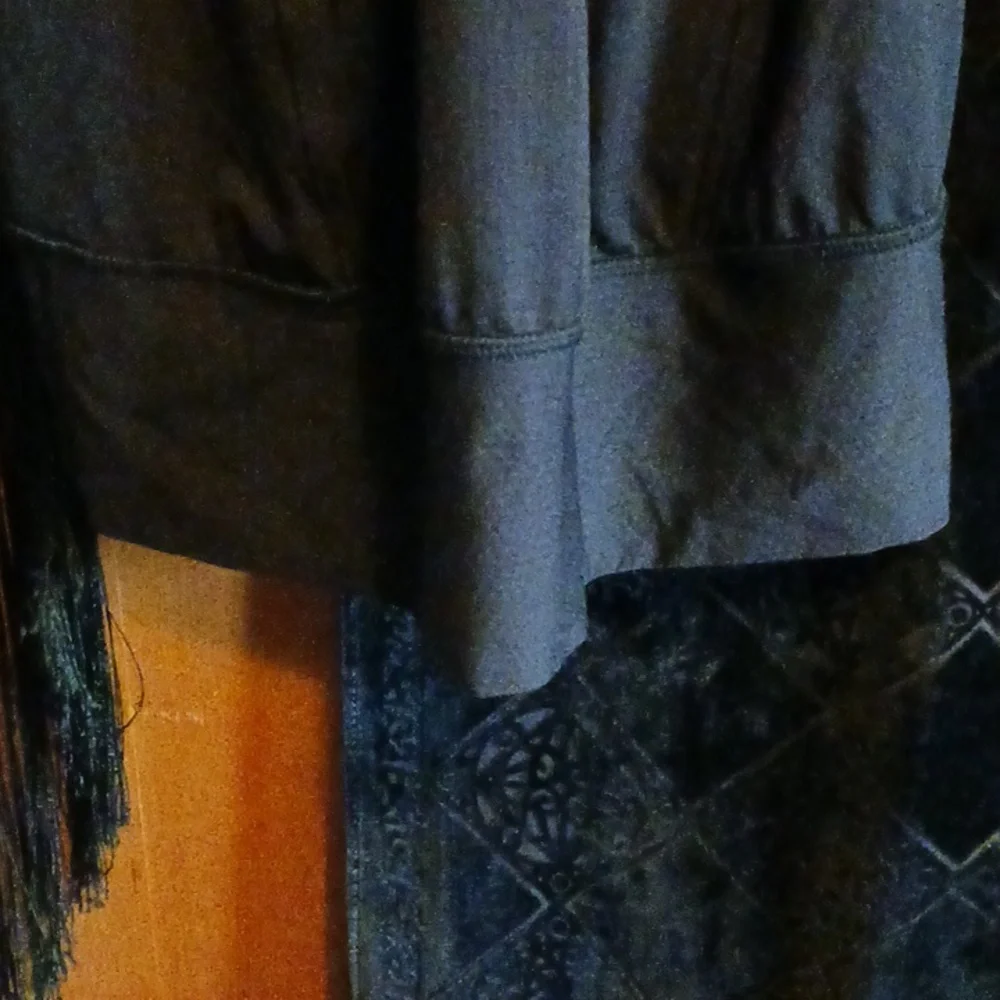 Lululemon Top - Picture 5 of 8